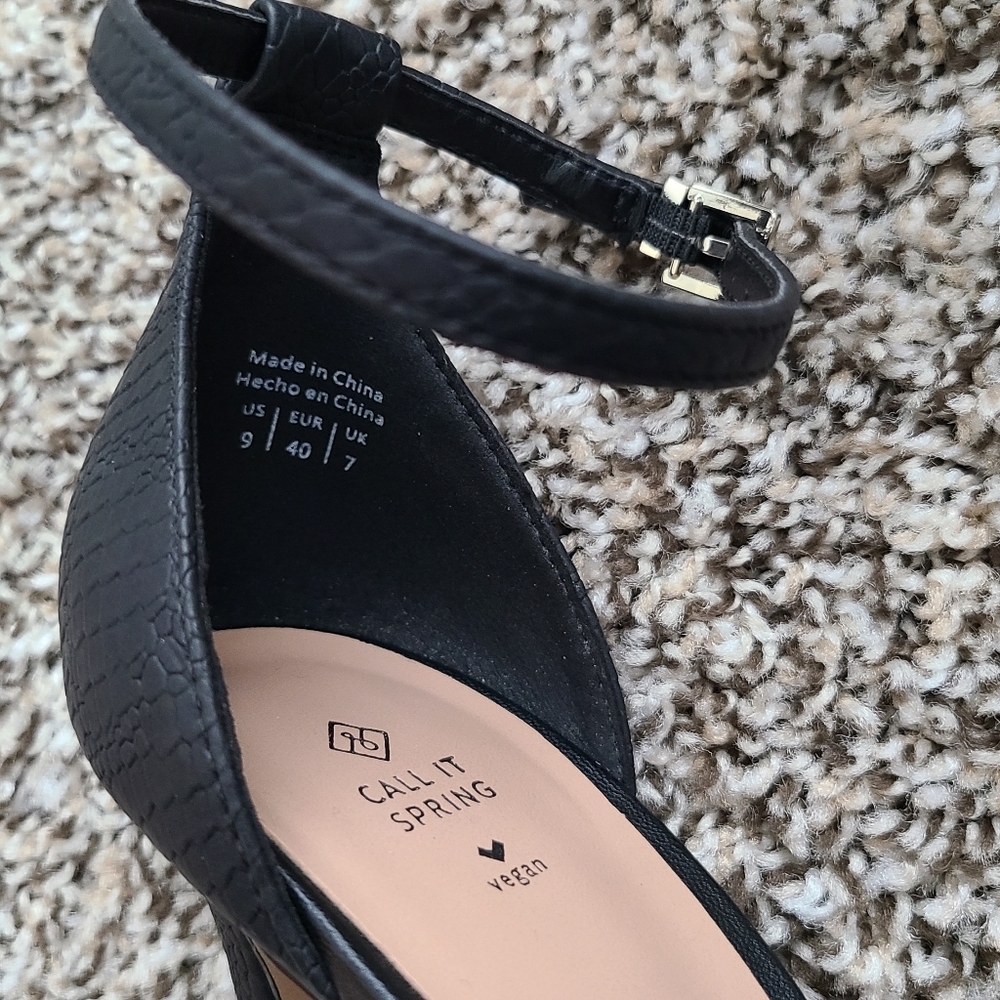 Call It Spring Iconis Black Stiletto Heels Size US 9 - Picture 2 of 6